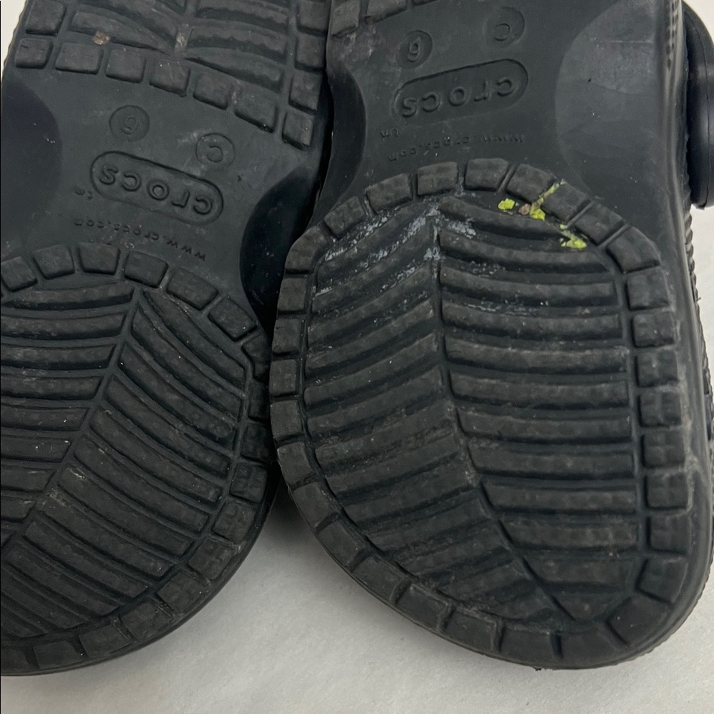 CROCS Kids Black Sandals sz 6 - Picture 13 of 16